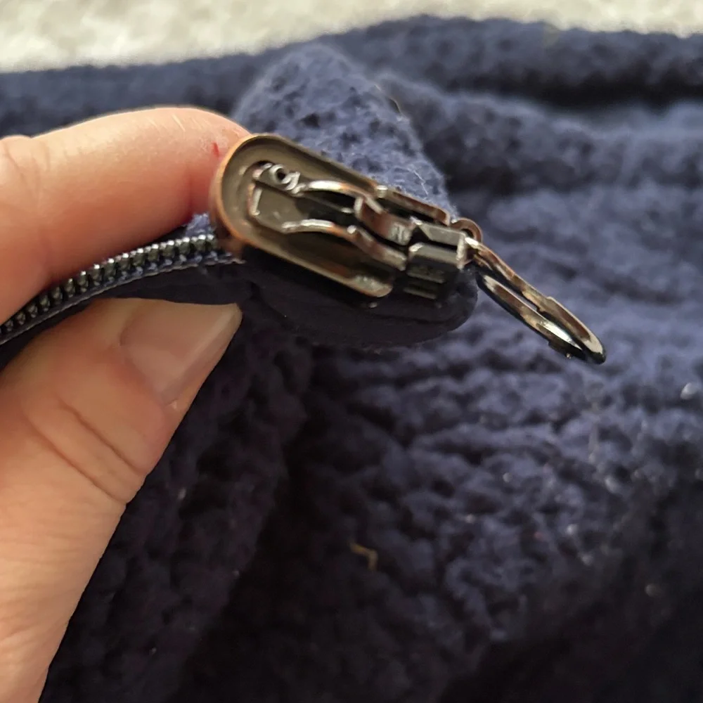 Navy Quilted Women's Vest - Picture 6 of 10